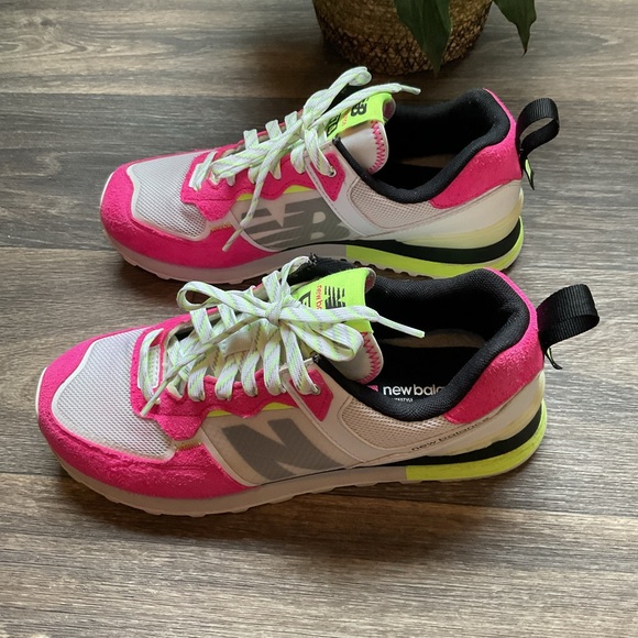 New Balance Women's Neon Pink and White Sneakers - Picture 4 of 8